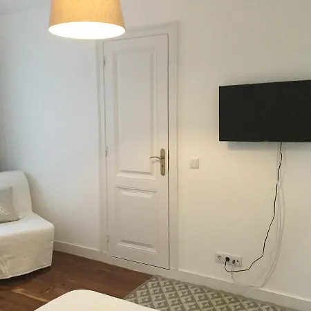 Beworld Room's And